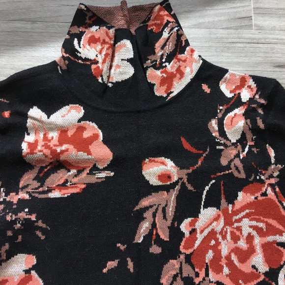 Ali & Jay turtle/mock sweater (women, s, flower print) - Picture 3 of 4